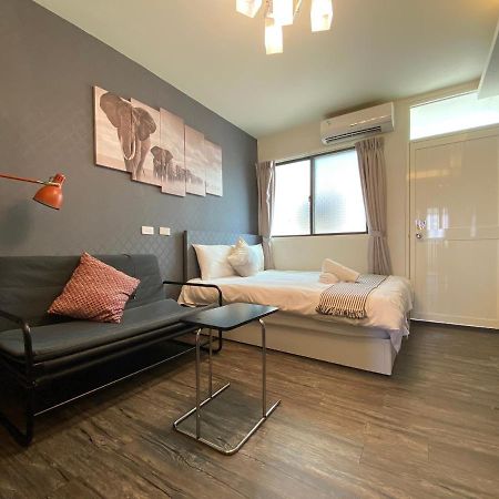 逢甲住宿 無接觸 自助入住 Đài Trung Ngoại thất bức ảnh
