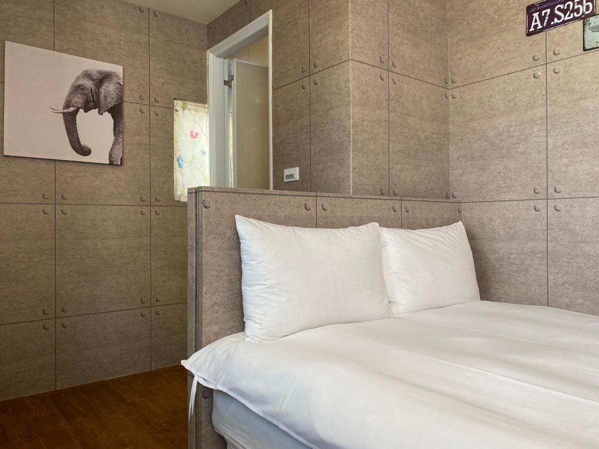 逢甲住宿 無接觸 自助入住 Đài Trung Ngoại thất bức ảnh