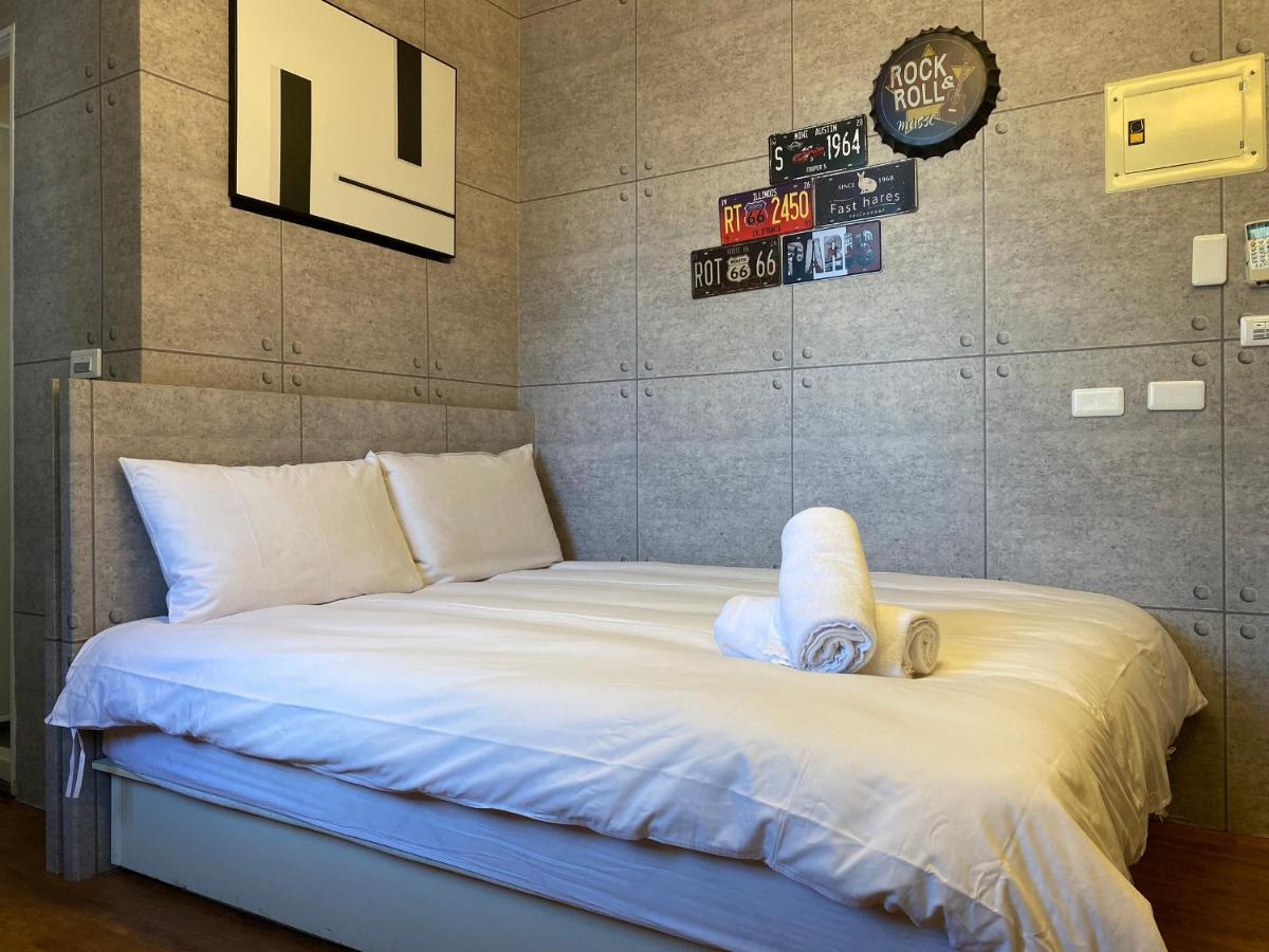 逢甲住宿 無接觸 自助入住 Đài Trung Ngoại thất bức ảnh